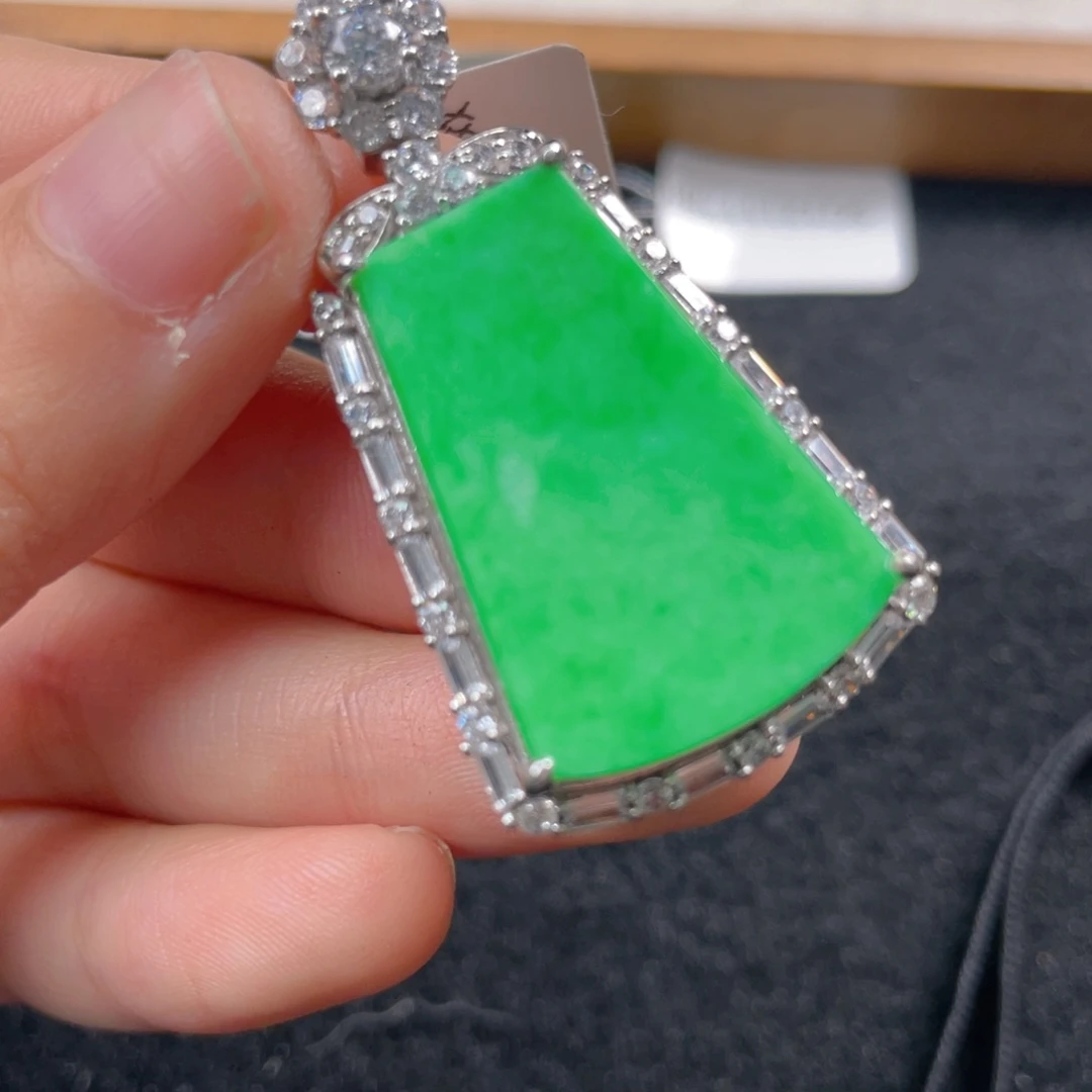 翡翠颈饰银S925镶嵌m j n n k
