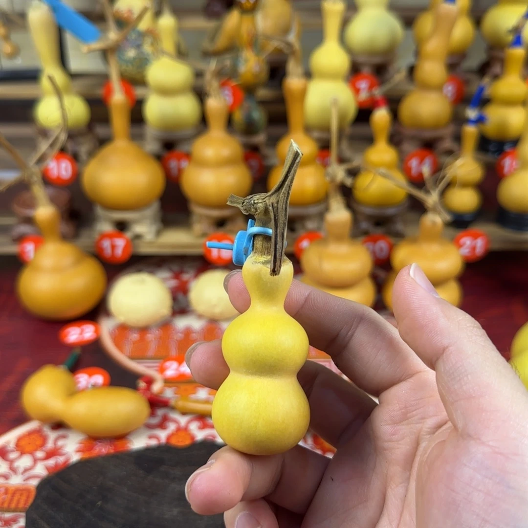 钻***蓝葫芦cucucbuvjvjbubu