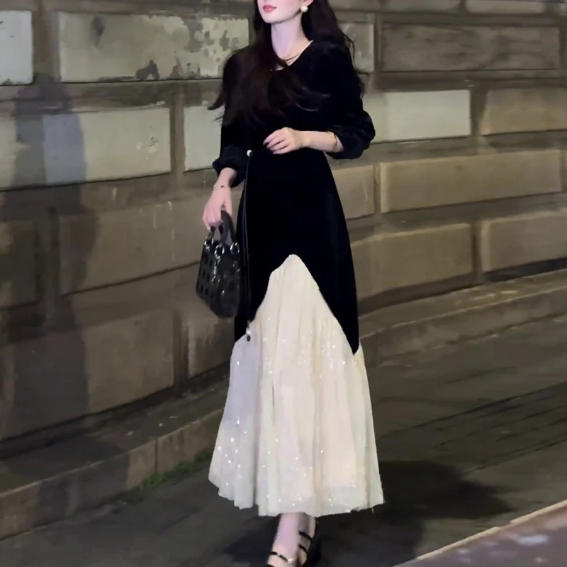 秋季新款静奢风拼接圆领法式慵懒连衣裙长袖针织显瘦收腰黑色长裙