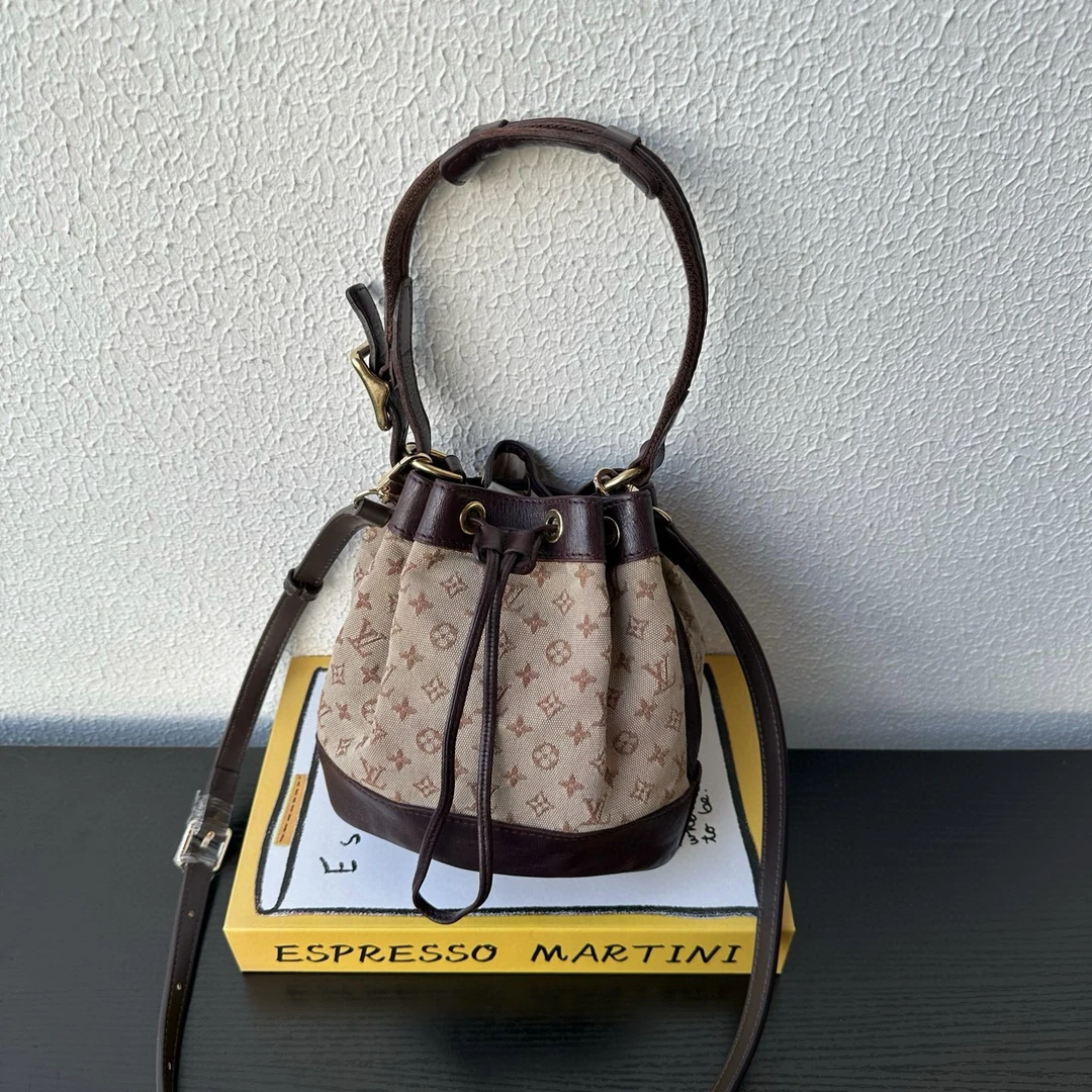 95新 LouisVuitton/路易威登 【国庆中秋券牛仔老花水桶单肩斜挎包