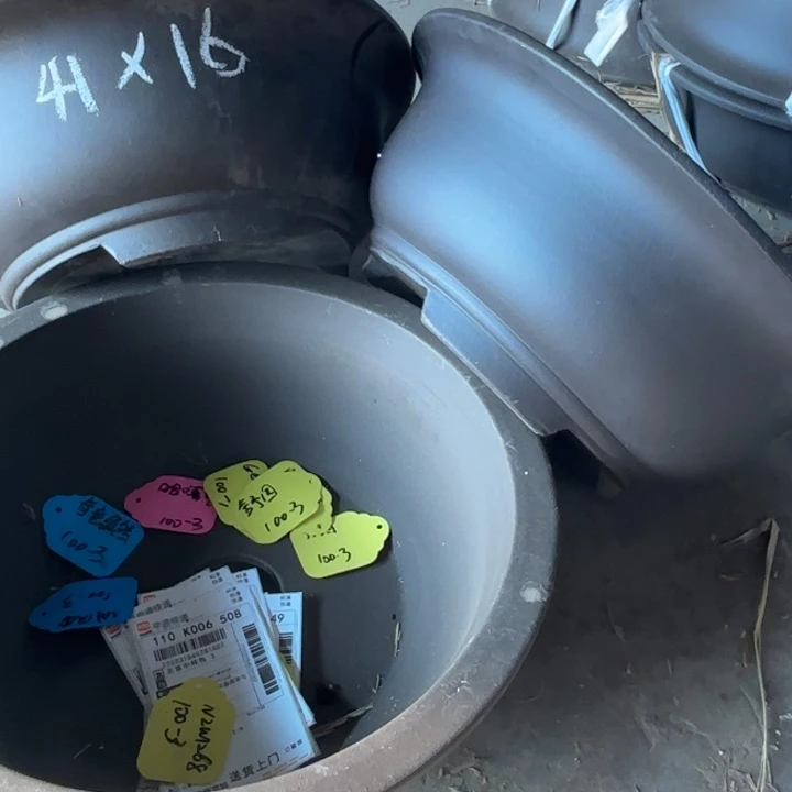 紫砂花盆100-3。