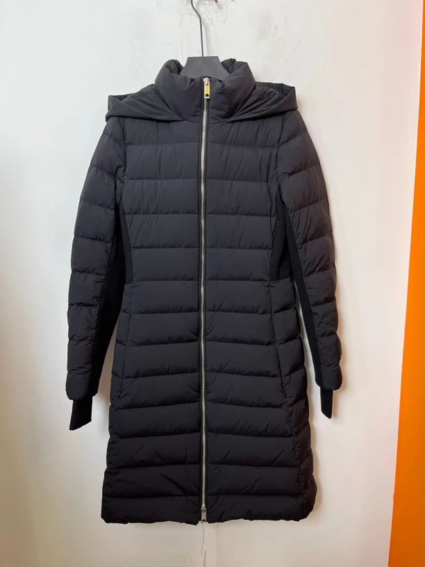 95新 BURBERRY/博柏利 黑色长款鹅绒服