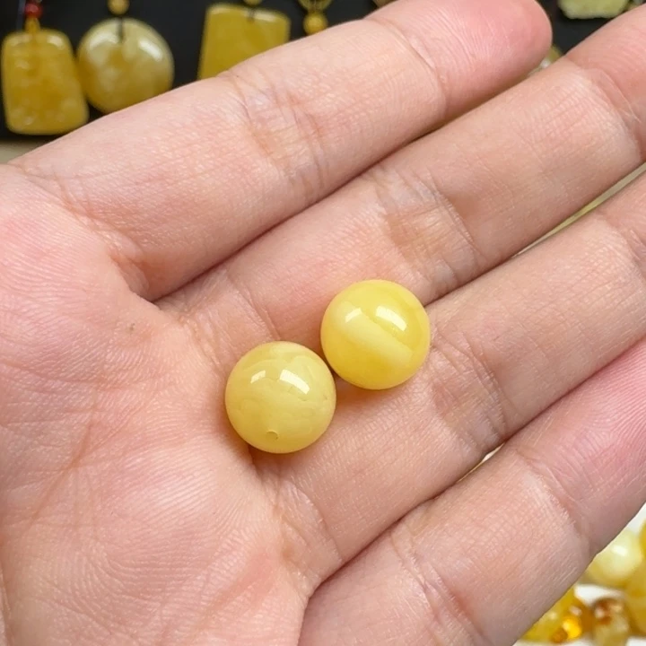 美***球蜜蜡未镶嵌珠宝奇石