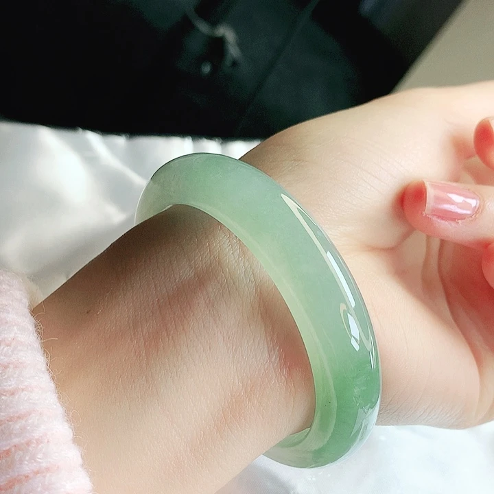 翡翠未镶嵌手镯缅甸天然a货翡翠手镯
