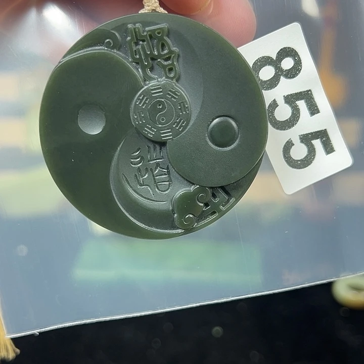 木***者和田玉未镶嵌颈饰