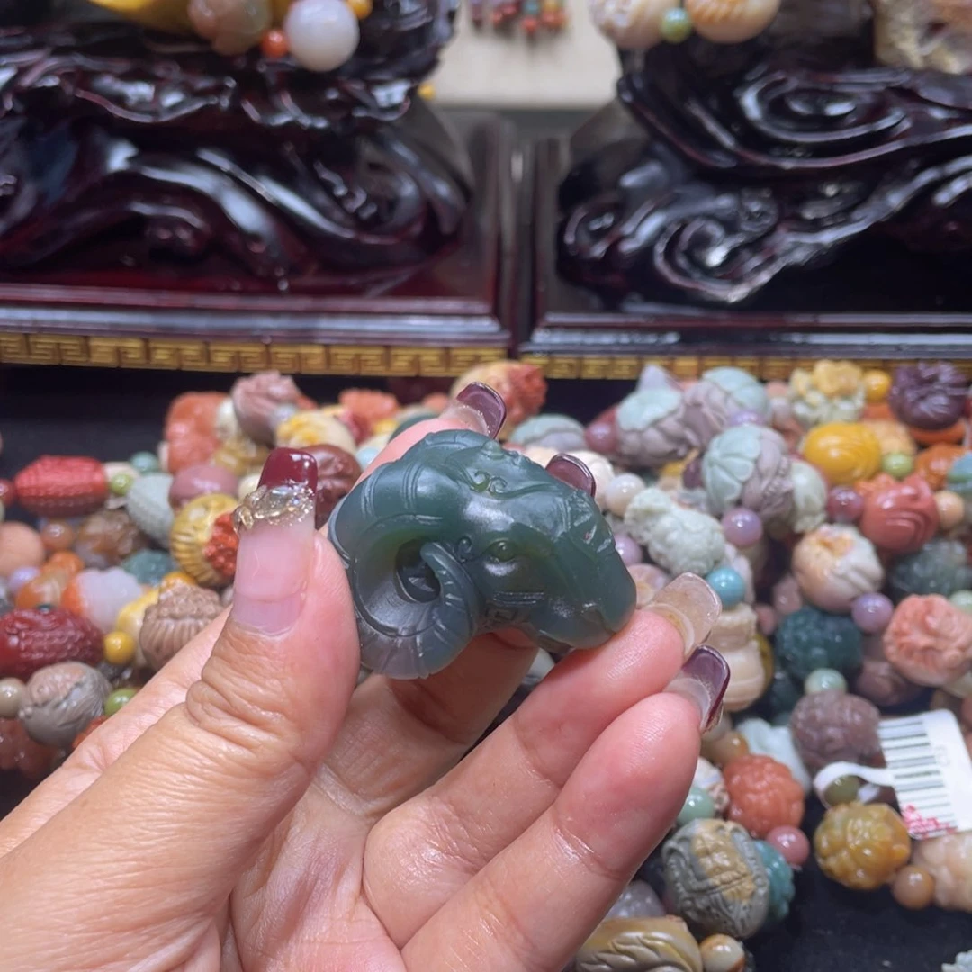 石英质玉手链未镶嵌