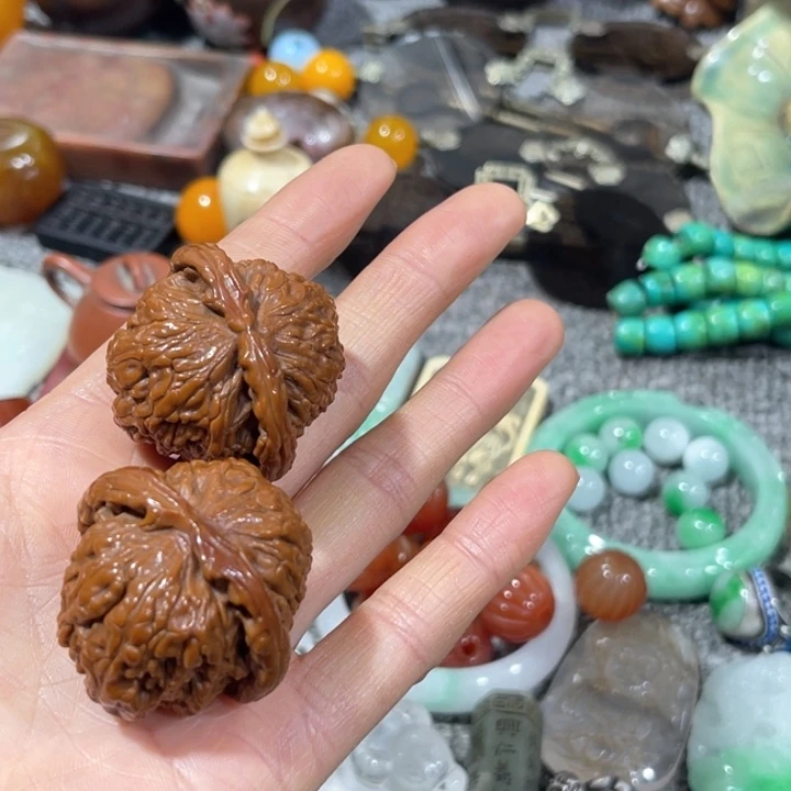 玉芝****2手把件。