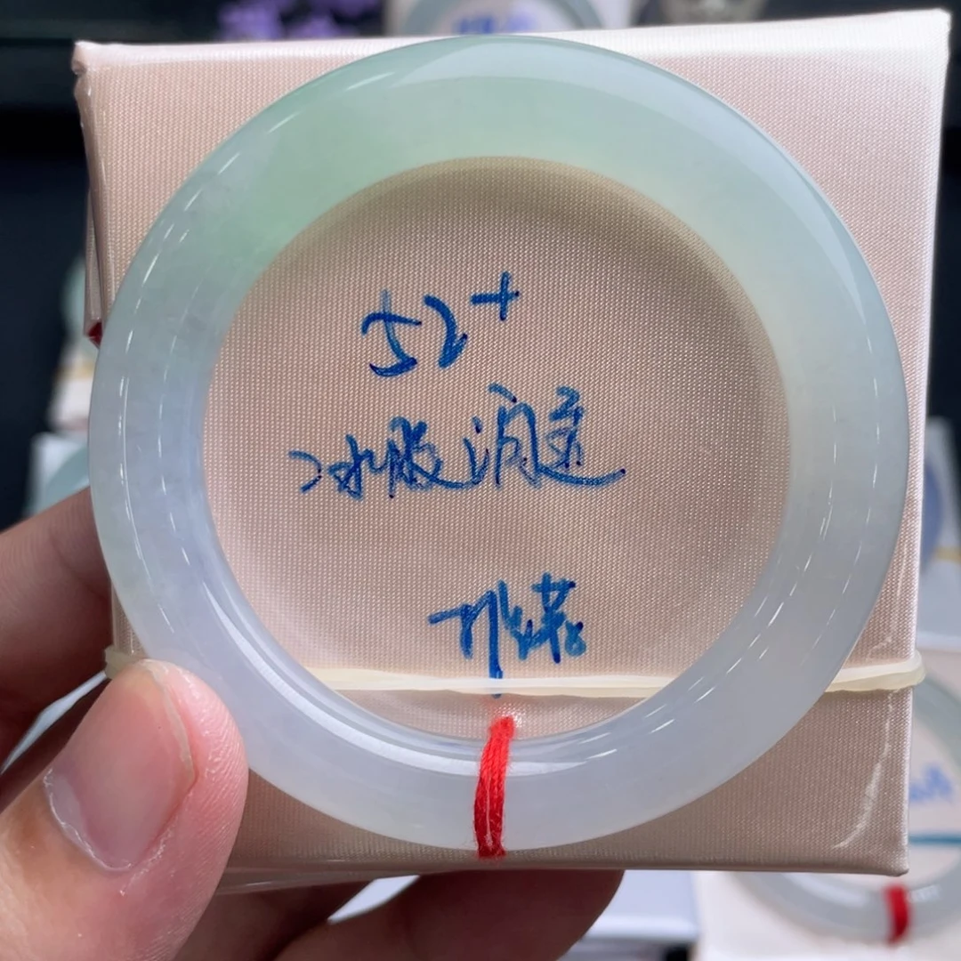 翡翠未镶嵌手镯翡翠手镯