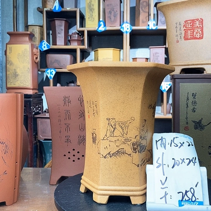 紫砂还原烧六方人物精刻