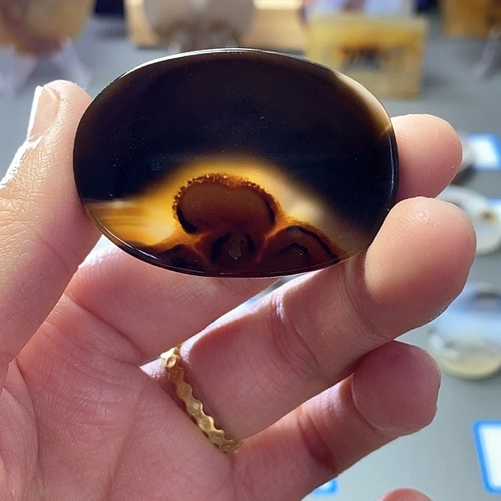 玛瑙/玉髓未镶嵌珠宝半成品
