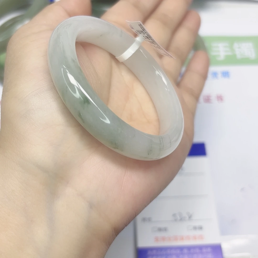 石英质玉未镶嵌手镯23/52