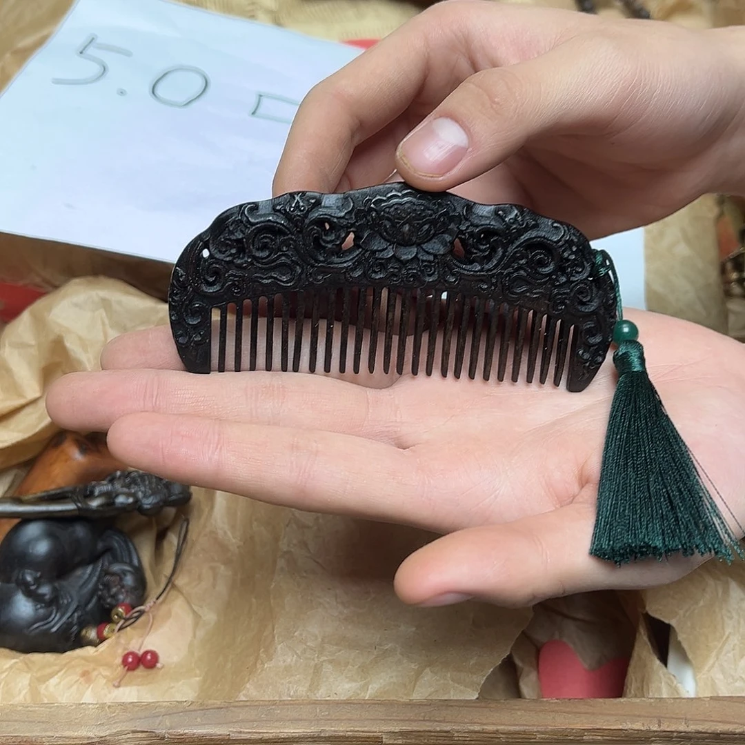 大叶紫檀（黑酸枝木类）