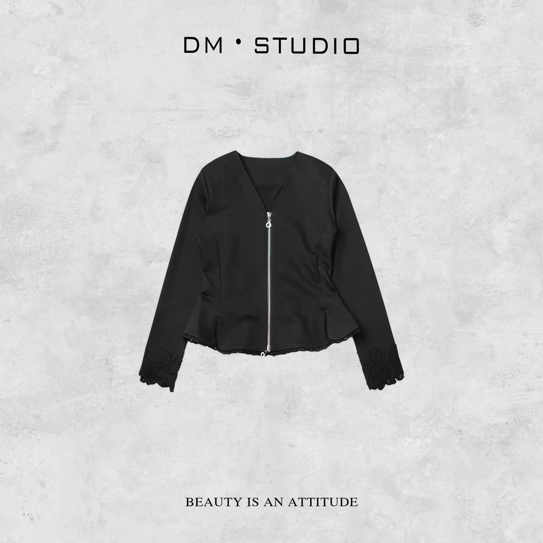 DEDM-DM•STUDIO/气质减龄设计感绣片蕾丝V领拉链修身外套（9985）