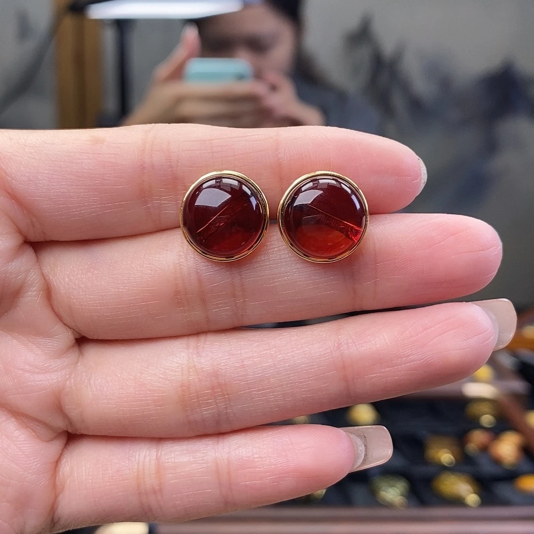 琥珀未镶嵌裸石成品