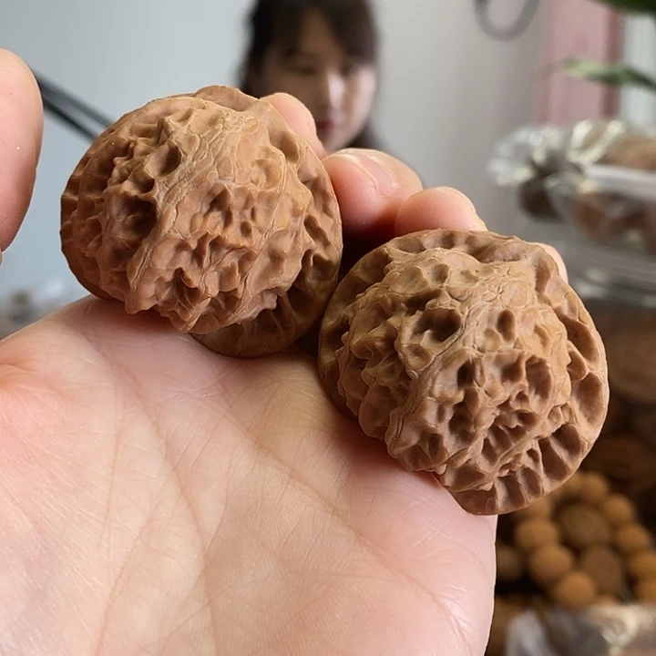 文玩核桃把件43/44宫灯红皮尖黄