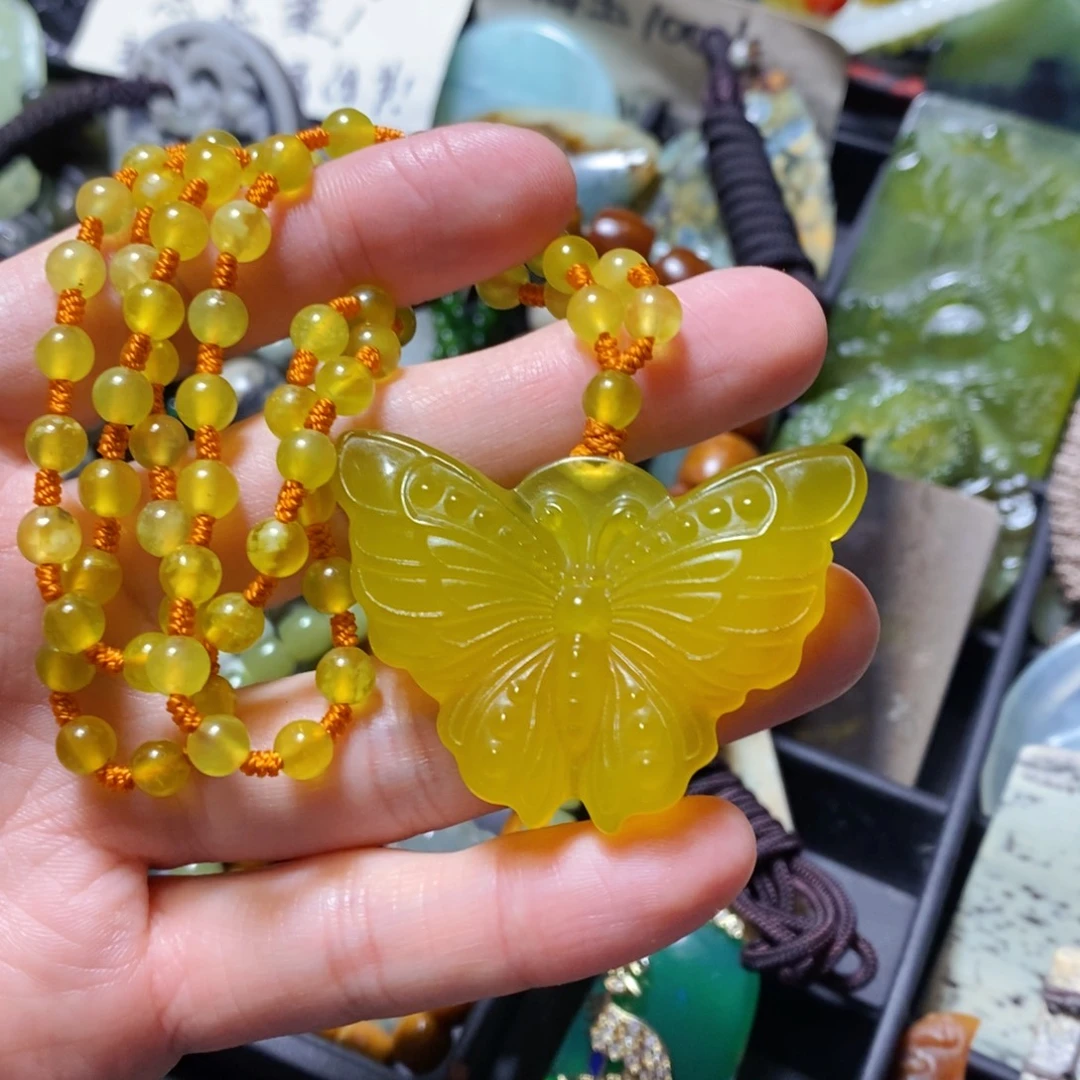 蛇纹石玉未镶嵌颈饰