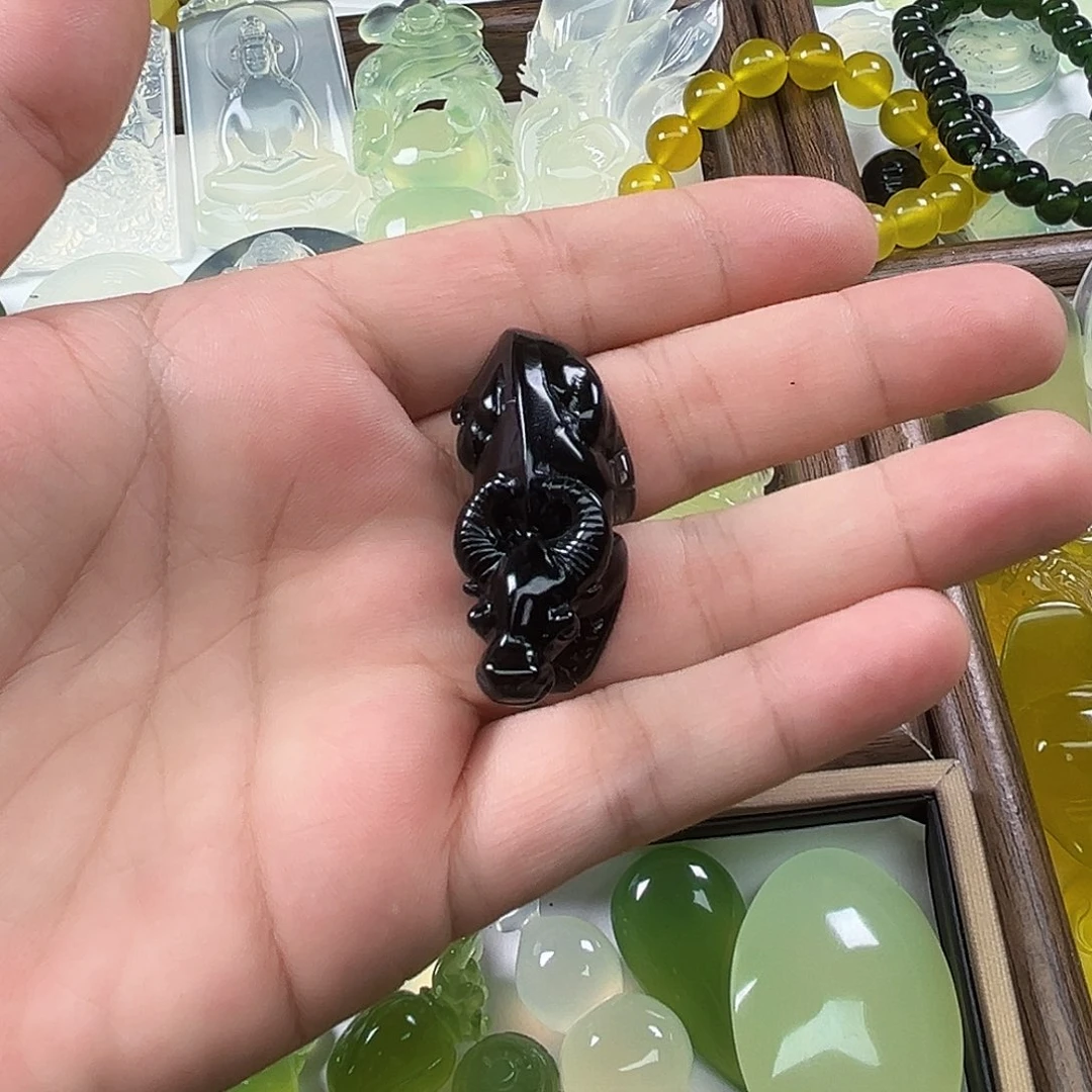 未镶嵌岫玉吊坠(不含链)?*