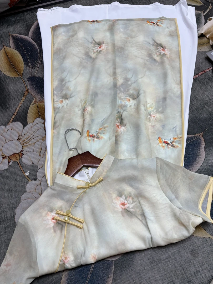 9053 锦鲤 荷花 奥戴 旗袍
