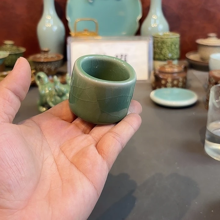 瓷片龙泉青瓷福利青瓷