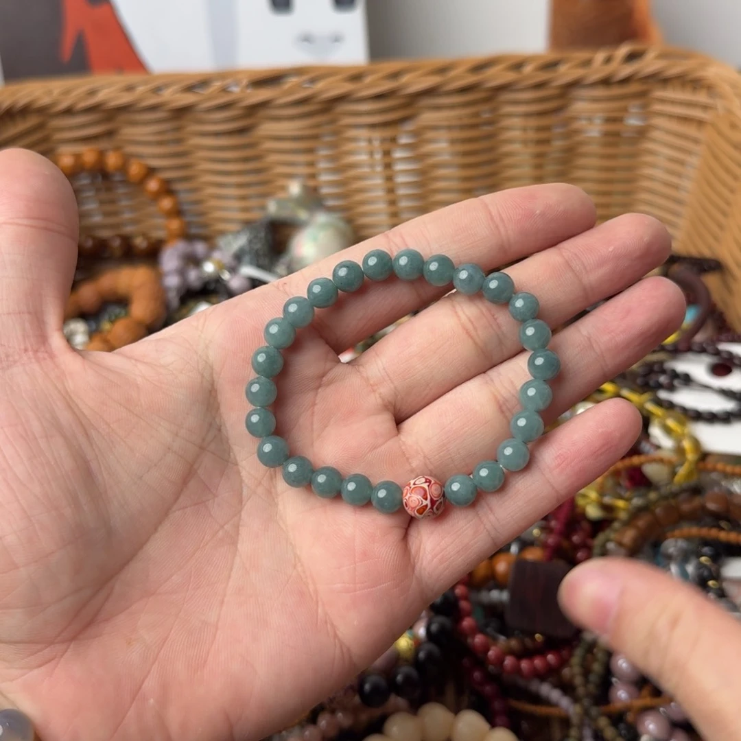 翡翠手链未镶嵌蓝色