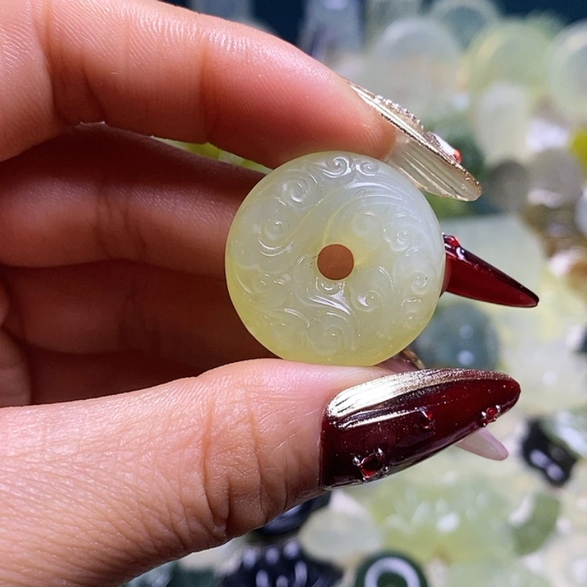 【闪购商品】蛇纹石玉颈饰未镶嵌