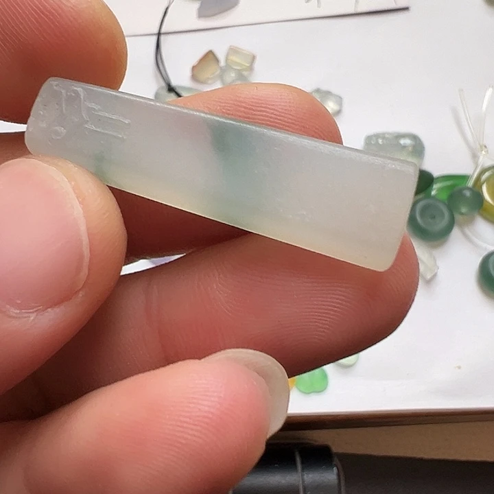 定制翡翠未镶嵌无事柱