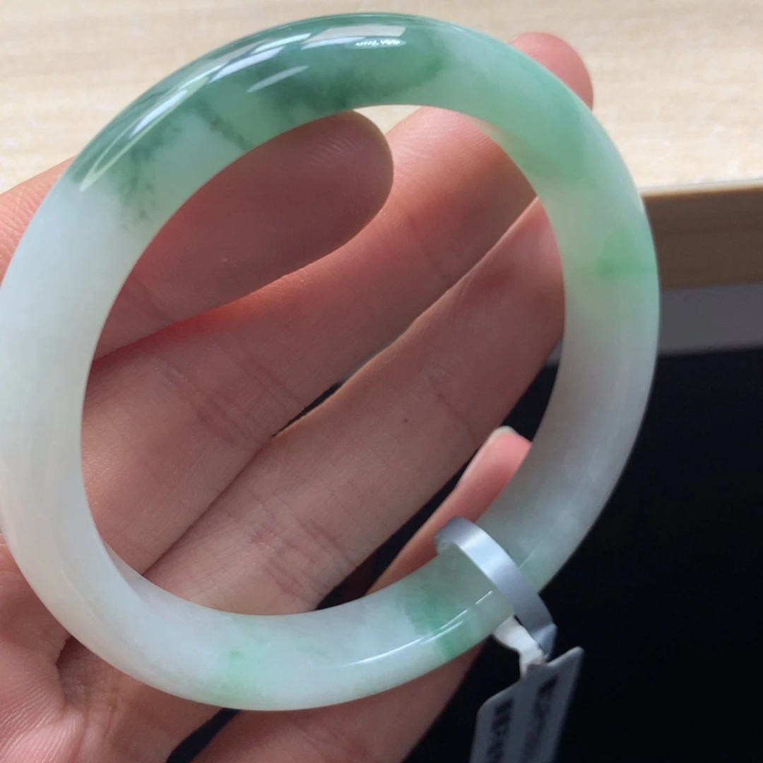 未镶嵌手镯翡翠手镯