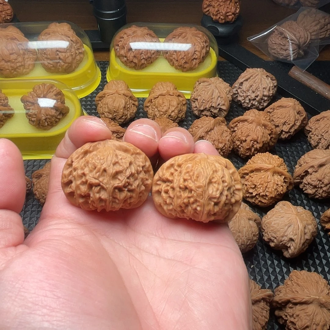 文玩核桃吊坠宫灯