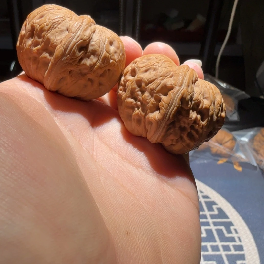 文玩核桃吊坠平谷元宝