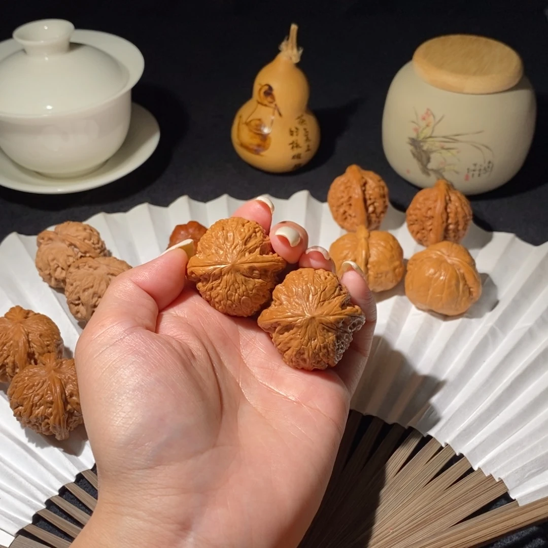 林***贺文玩核桃吊坠铁锤