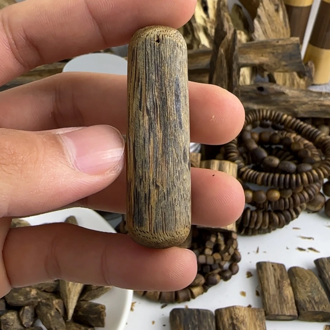 沉香沉香碎屑小棍子