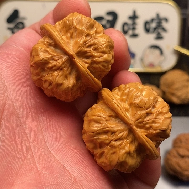 文玩核桃把件香妃蛤蟆头