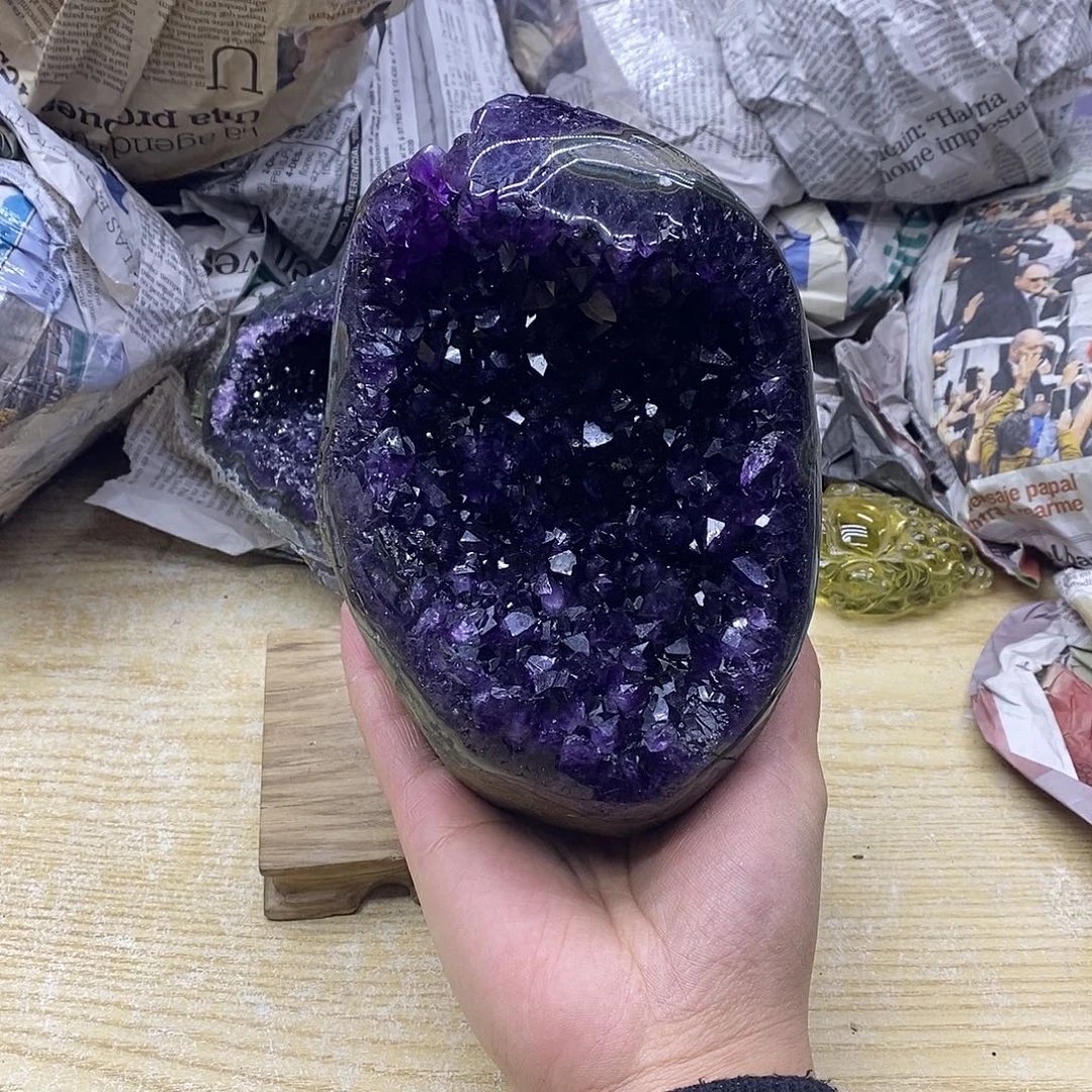 未镶嵌水晶大型摆件（非配饰）