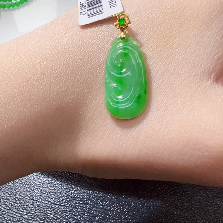 翡翠18K金镶嵌挂件翡翠
