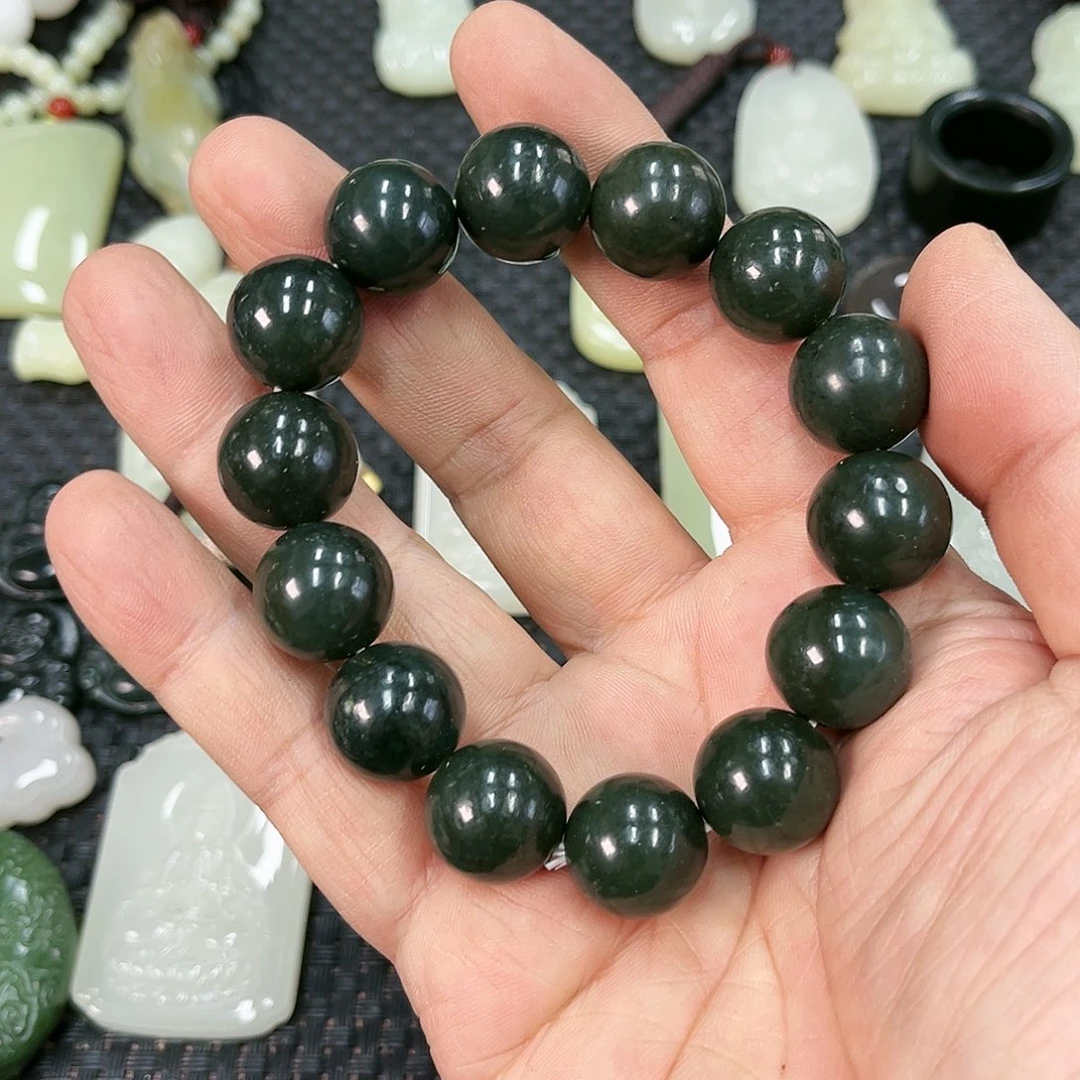 和田玉（糖玉）颈饰未镶嵌