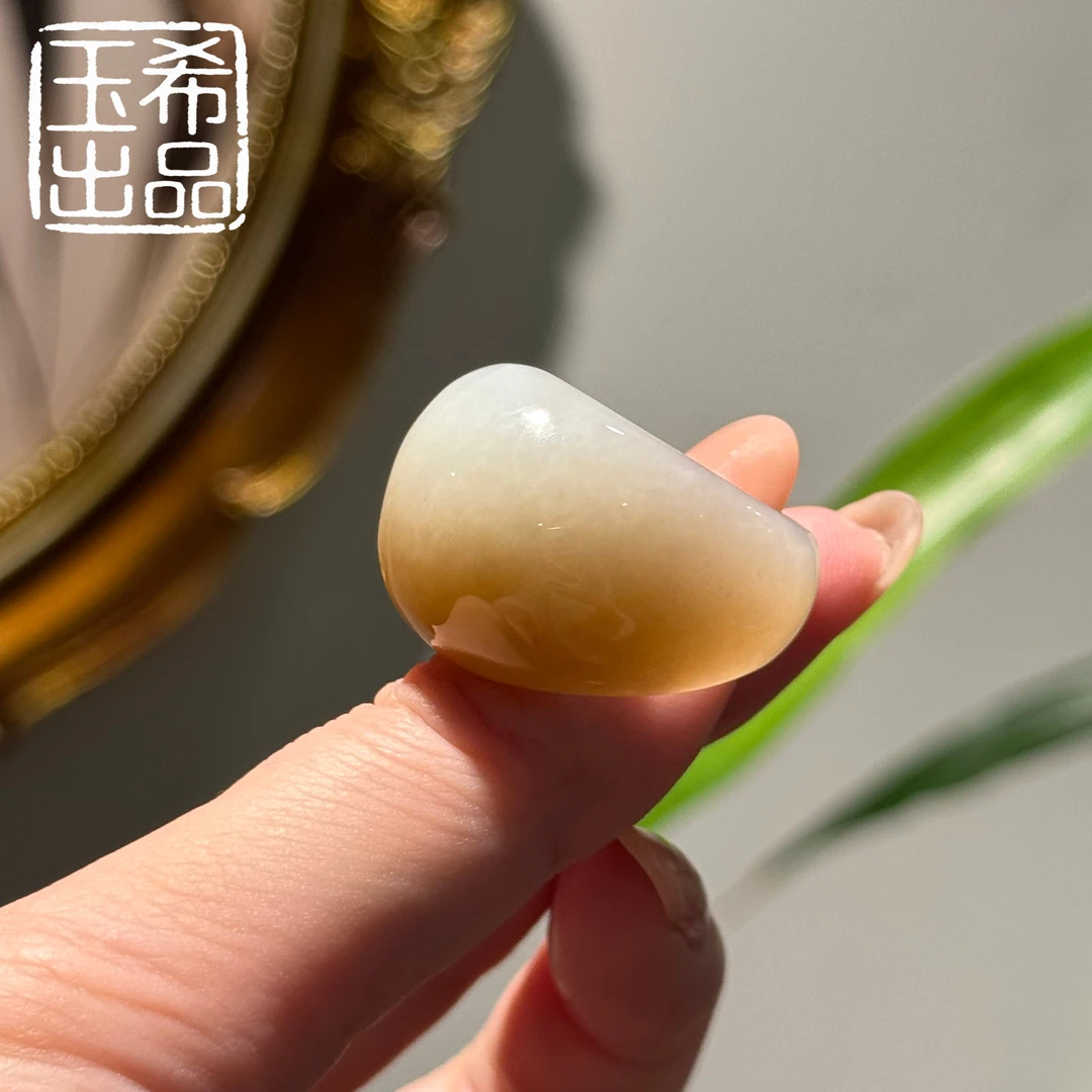 珍藏级 和田玉 新疆且末糖白 馒头戒指 戒圈 Y711