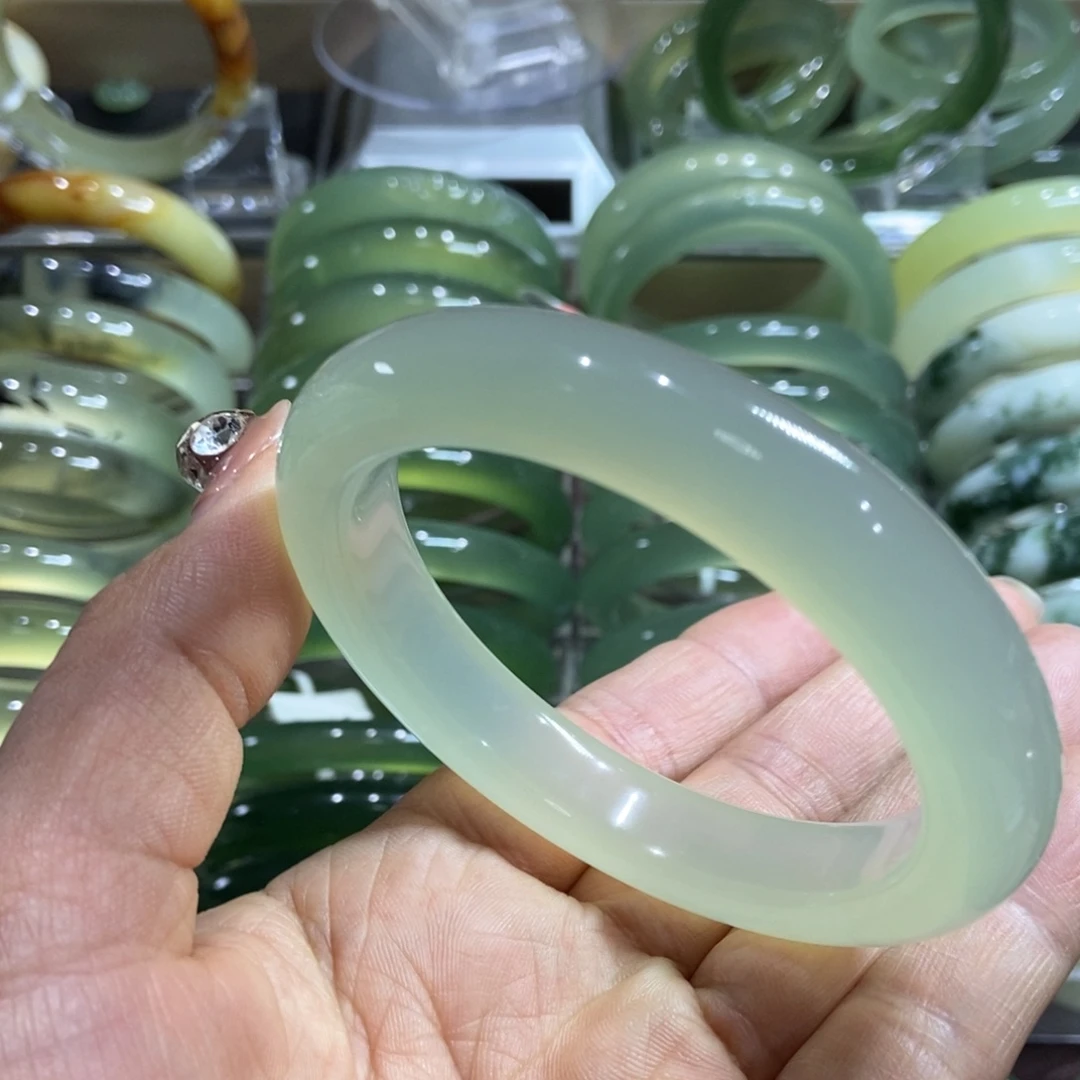 岫玉未镶嵌手镯60