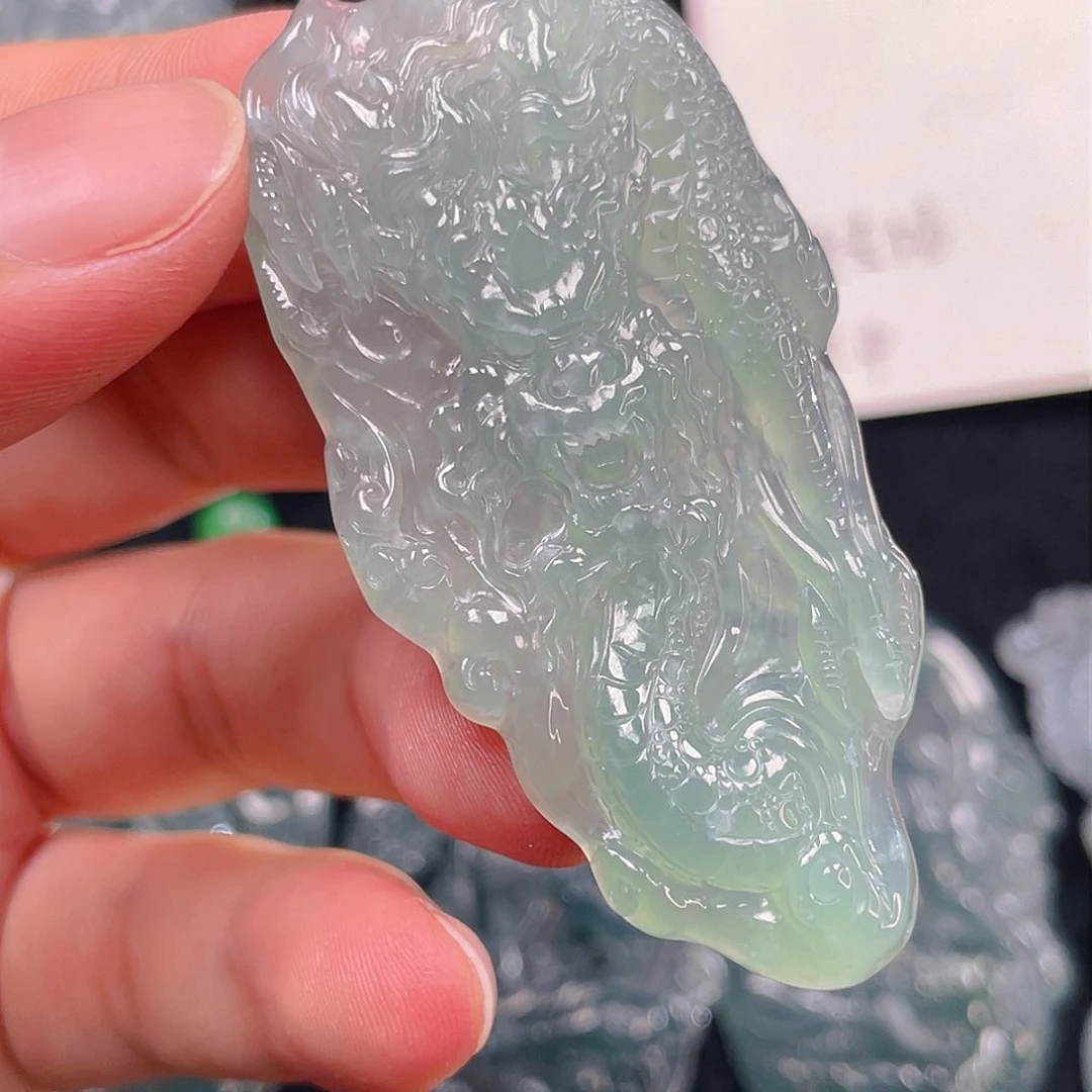 颈饰未镶嵌翡翠6，