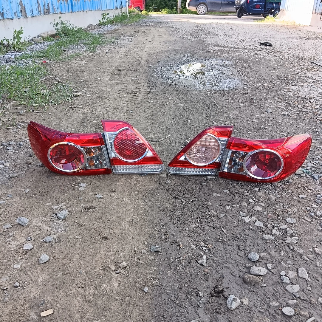 适配10_13丰田卡罗拉丰田花冠后尾灯刹车灯倒车