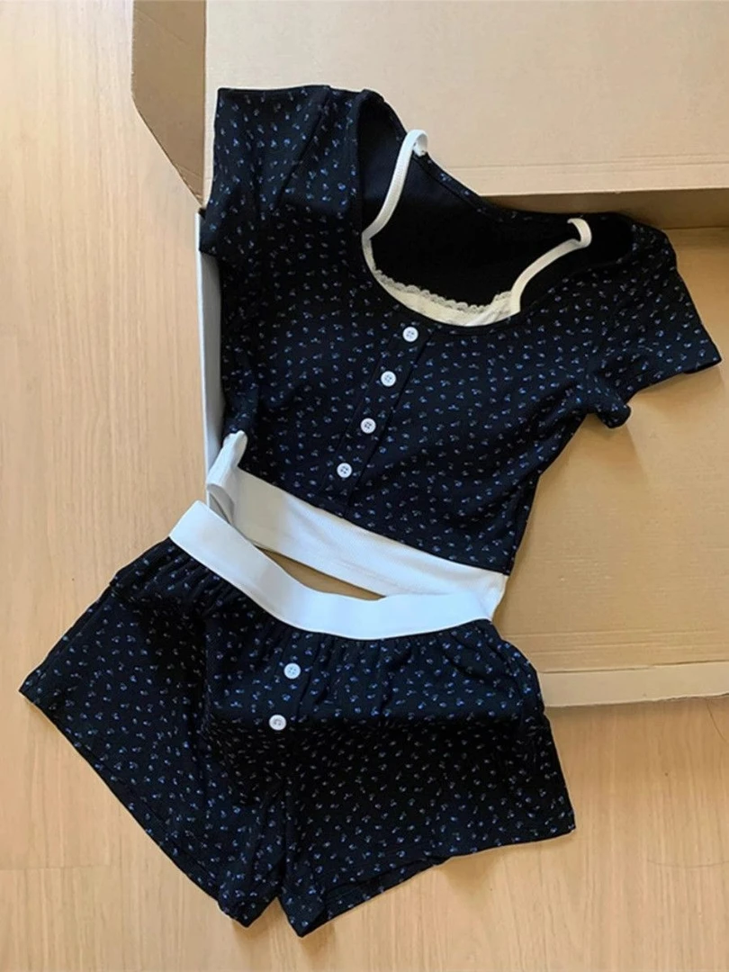 带胸垫可外出睡衣女夏季新款修身辣妹短袖短裤小碎花家居服两件套