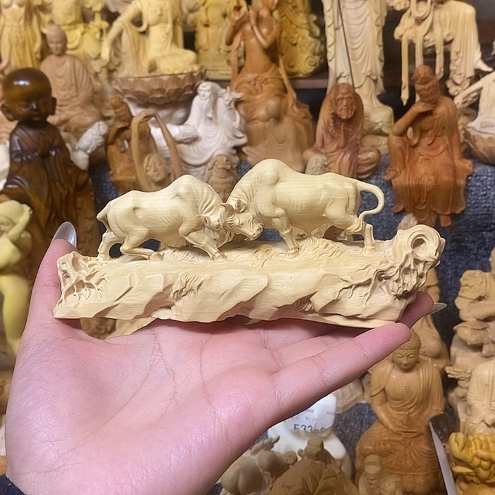 黄杨木黄杨木斗牛