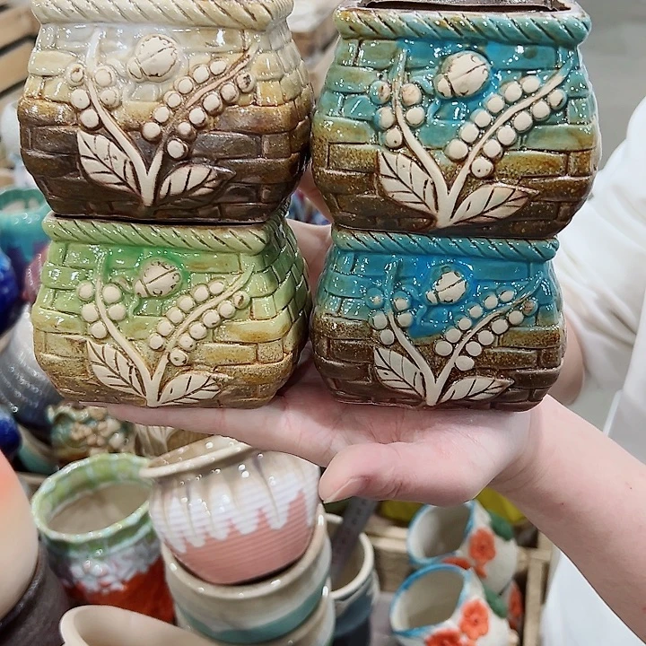 有孔.凑满10元发货多肉陶瓷花盆！