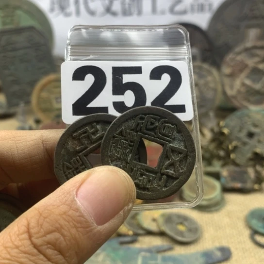 铜辛**资现代文创工艺品