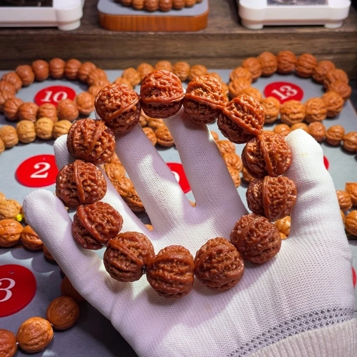 文玩核桃把件啊***鹅粗筋火焰