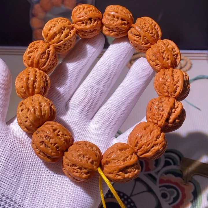 文玩核桃手串……2