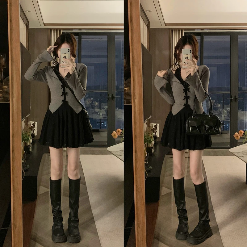 【小曹大码】蝴蝶结长袖针织上衣+蕾丝挂脖显瘦连衣裙两件套-DJ9854