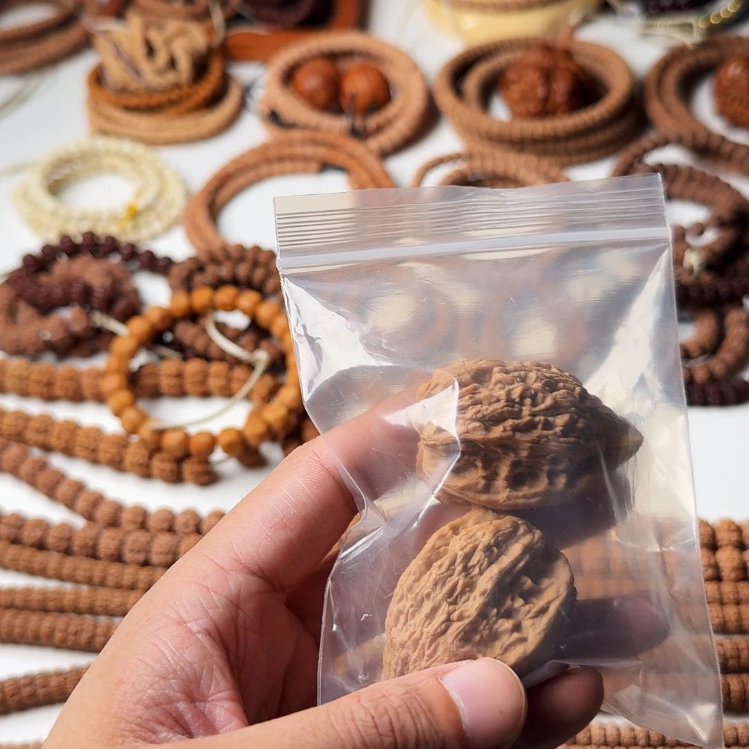 哈***2吊坠金刚菩提4号。