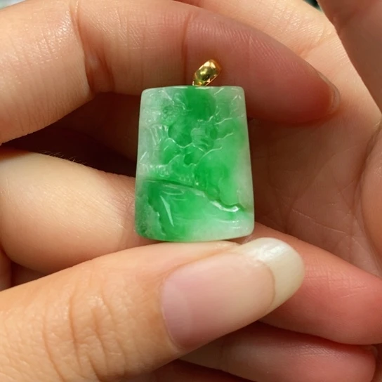 颈饰未镶嵌翡翠吊坠