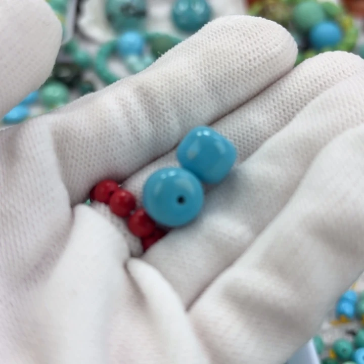 志***李南红玛瑙未镶嵌珠宝奇石绿松石