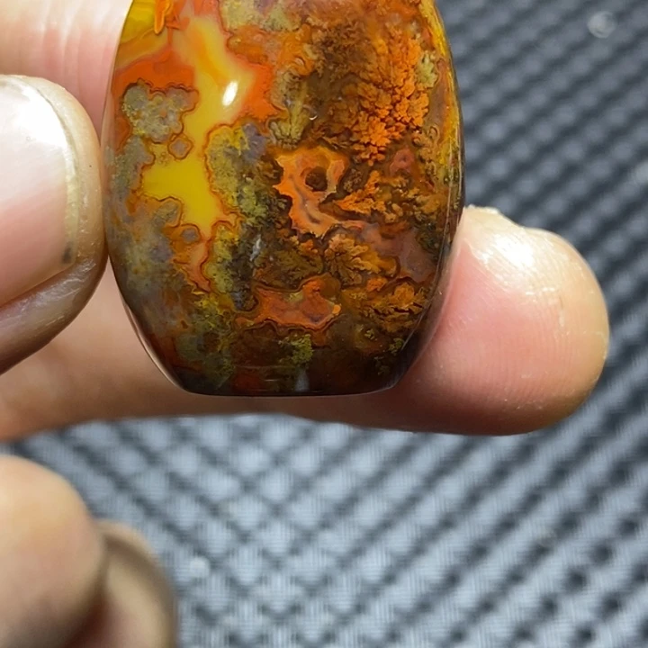 玛瑙/玉髓颈饰未镶嵌疆**旺